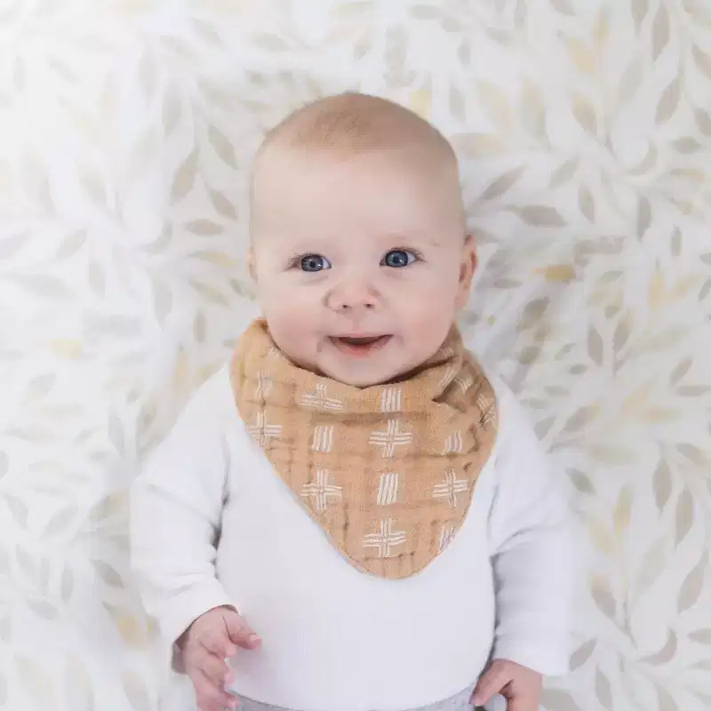 Willow Fitted Crib Sheet (Neutral Leaf)