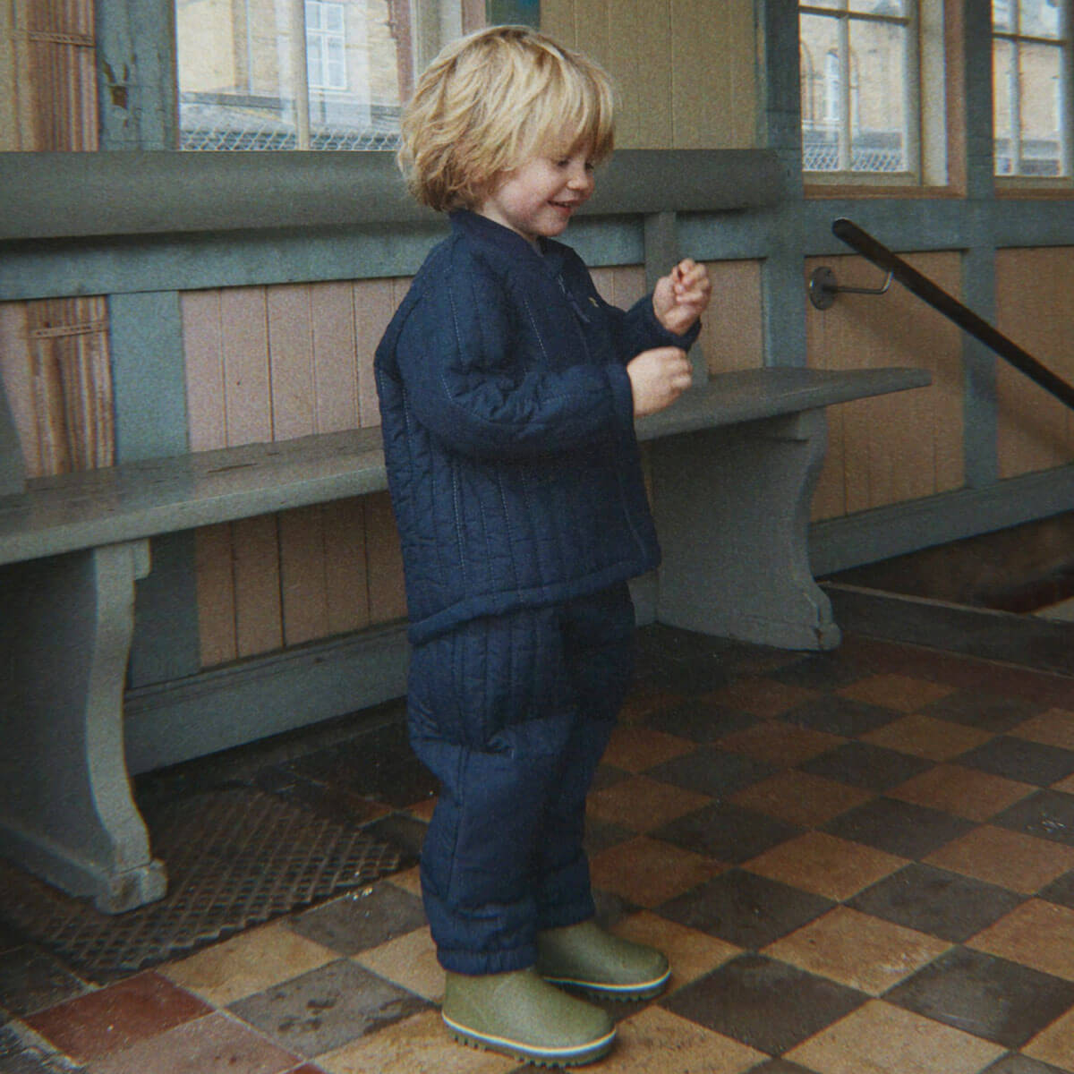 Sporty Navy Padded Polyester Thermal Jacket & Trousers with Water-Repellent Coating for Kids