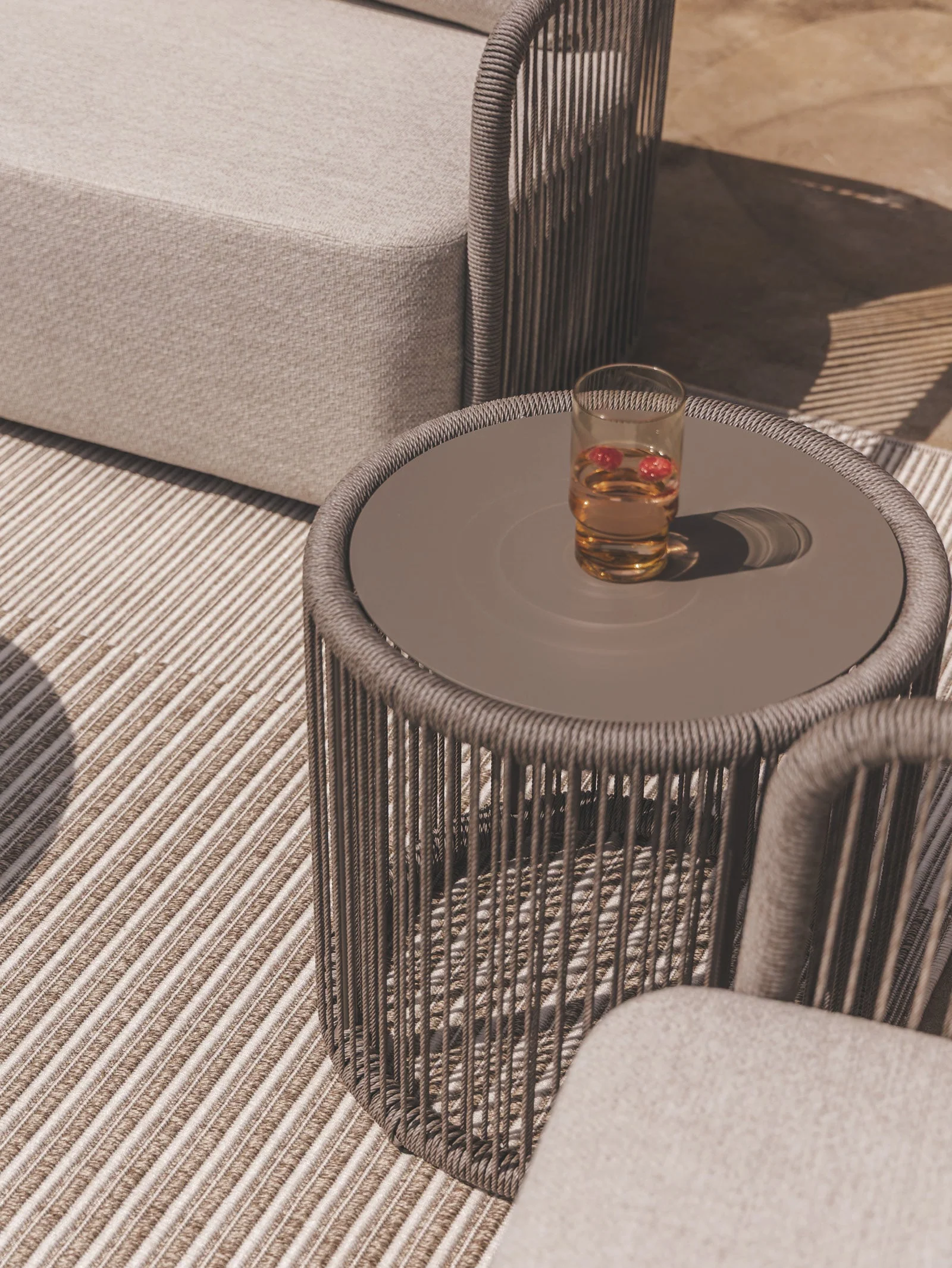 Contemporary Aluminium Table for Patio