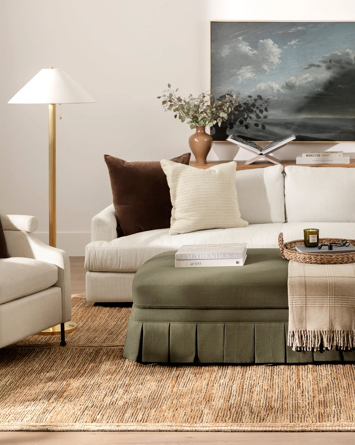 Classic Upholstered Ottoman with Plush Cushion & Sturdy Frame for Living Room